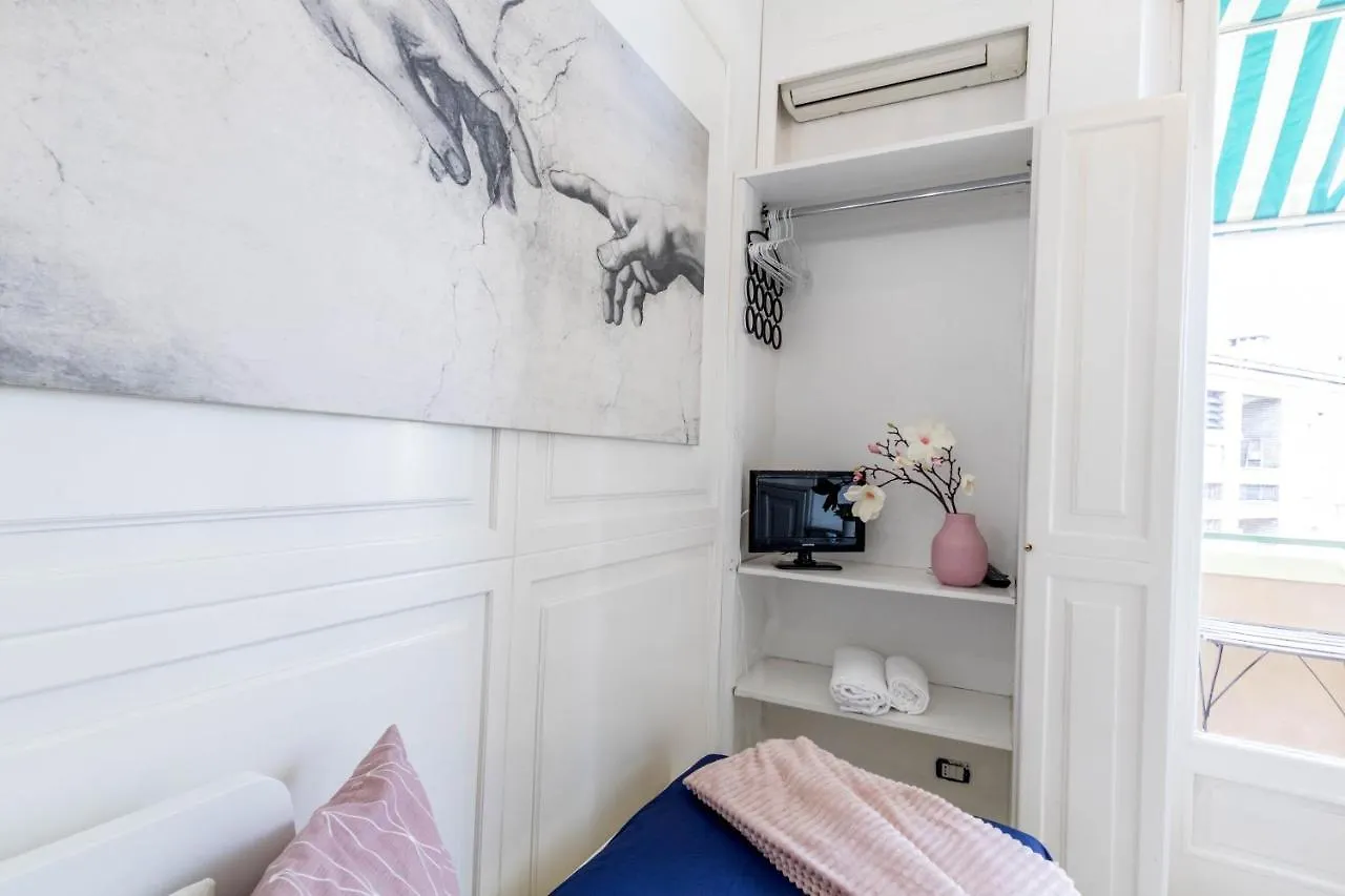 Joivy Lovely Studio For 2 With Balcony Near Duomo Milan 0*,